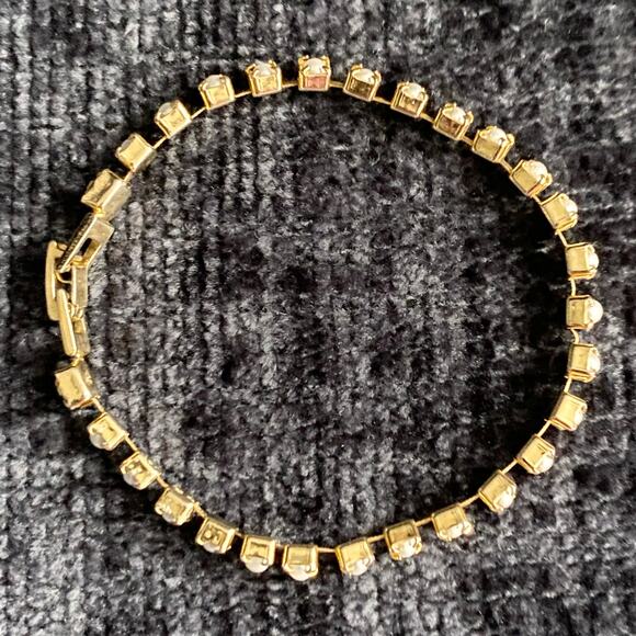 Ultra Thin Tennis Bracelet Tiny Pearlesquesc Beads On Gold Tone Metal - Picture 5 of 9